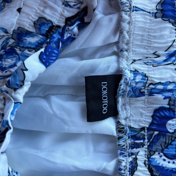 Floral Blue and White Women's Wide Leg, Skort, size M - Picture 3 of 5